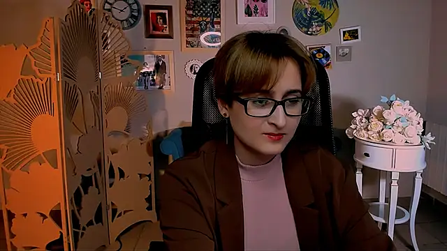 LixeLuna online show from 8, 4, 2026