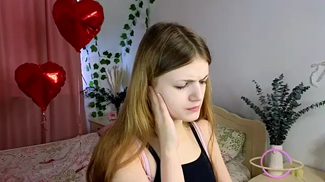 Enji Rey online show from 5, 4, 2026