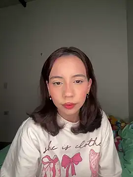 Nicole Cute04 online show from 5, 4, 2026