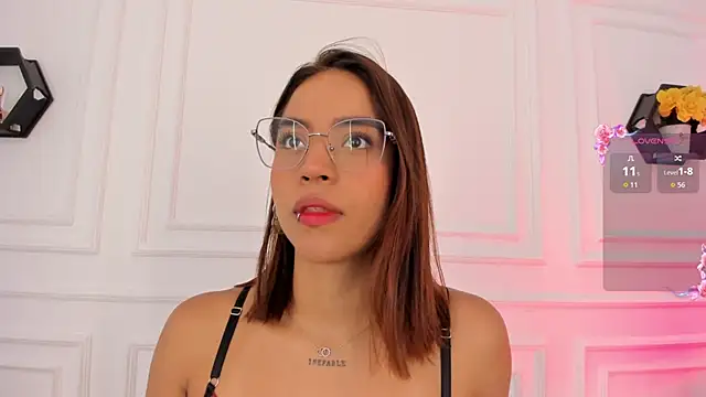 Im Scarlett  online show from 24, 7, 2026