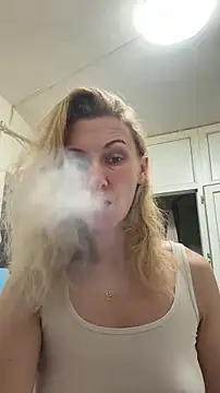 Snapshot of Secret_Ladyx chatting on 17, 5, 2026 Secret Ladyx online show from 17, 5, 2026