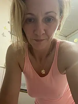 Snapshot of Secret_Ladyx chatting on 11, 6, 2026 Secret Ladyx online show from 11, 6, 2026