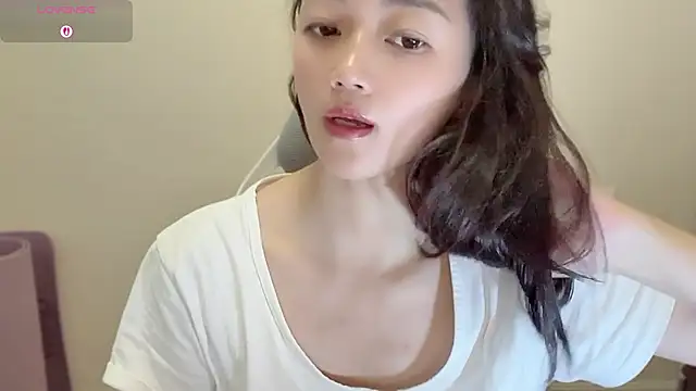 Snapshot of jinxiyao01 chatting on 19, 6, 2026 jinxiyao01 online show from 19, 6, 2026