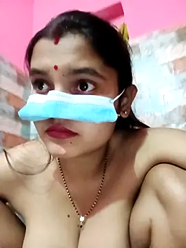 Sexy Sonniyaa online show from 5, 4, 2026