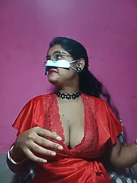Sexy Sonniyaa online show from 19, 6, 2026