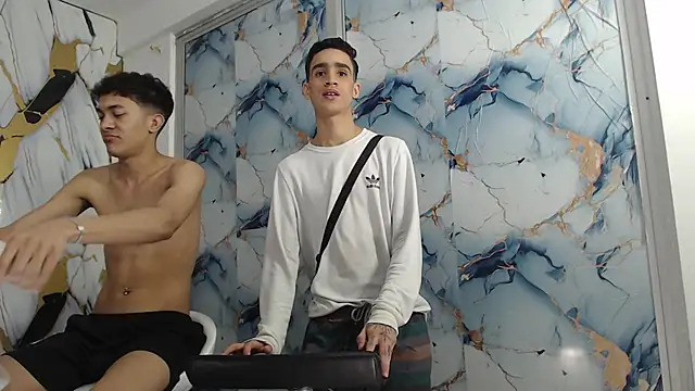 SKYN MAN online show from 21, 4, 2026