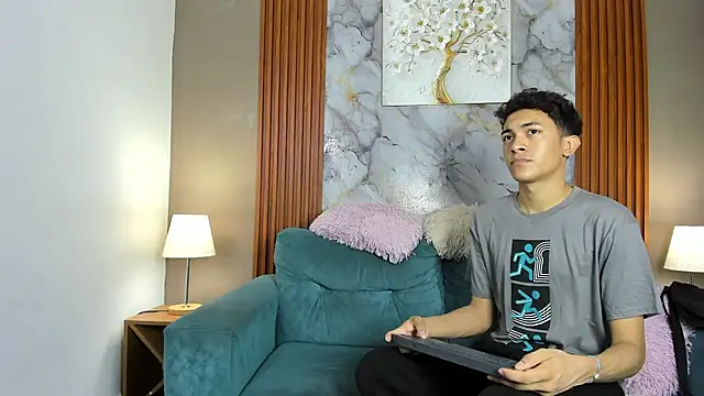 SKYN MAN online show from 12, 4, 2026