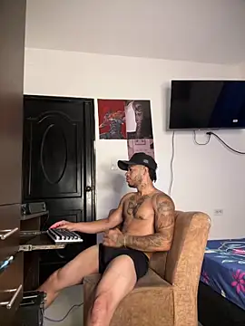 Snapshot of Kenny_romano chatting on 4, 5, 2026 Kenny romano online show from 4, 5, 2026