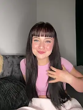 SweetJules18 online show from 7, 3, 2026