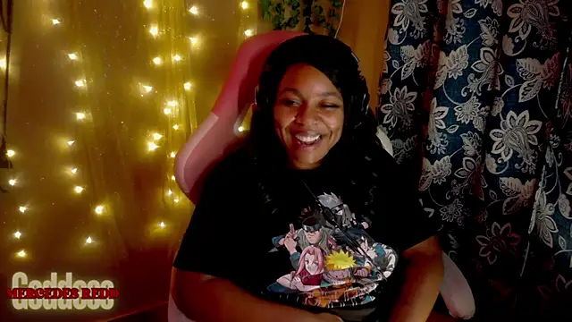 Snapshot of Goddess_MercedesRedd chatting on 24, 7, 2026 Goddess MercedesRedd online show from 24, 7, 2026