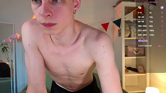 Snapshot of look_angelic chatting on 9, 6, 2026 look angelic online show from 9, 6, 2026
