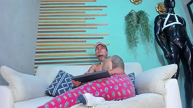 max vasquez  online show from 7, 3, 2026