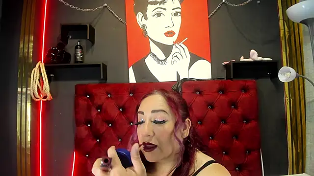 Sarah  Moonx online show from 15, 4, 2026