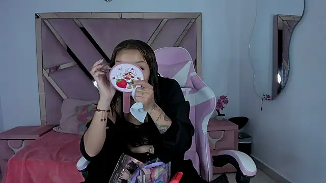 Angell cherryht online show from 3, 6, 2026