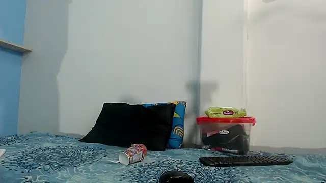 Snapshot of zoecute5817 chatting on 4, 5, 2026 zoecute5817 online show from 4, 5, 2026