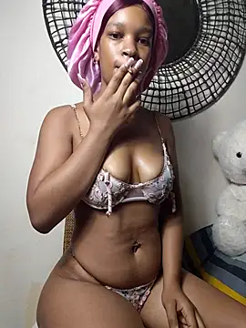 peachyxoxo22e online show from 24, 3, 2026