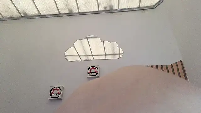 Caroline hernandes online show from 15, 4, 2026