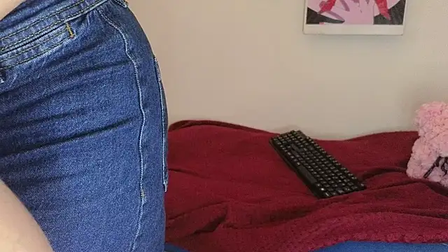 Caroline hernandes online show from 16, 4, 2026