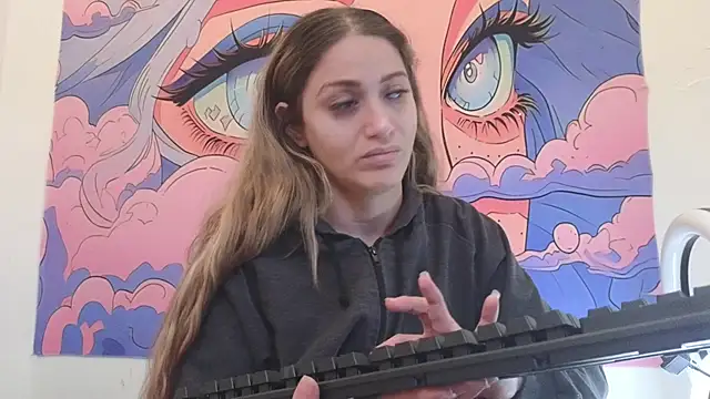 Caroline hernandes online show from 12, 5, 2026
