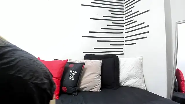 KahiaSmith online show from 25, 3, 2026