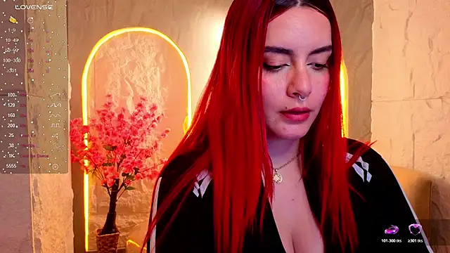 Soffia Hot Tx online show from 7, 3, 2026