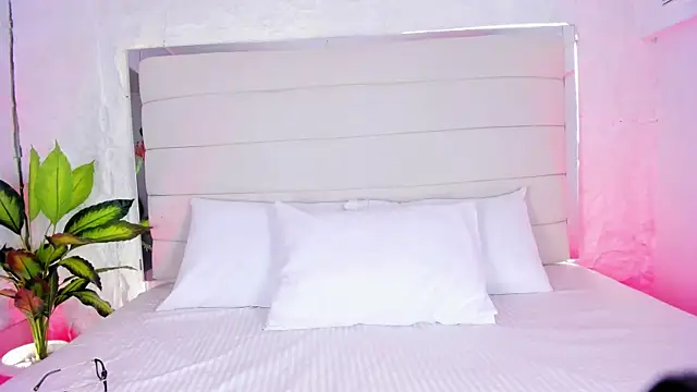 AitanaNoa online show from 7, 4, 2026