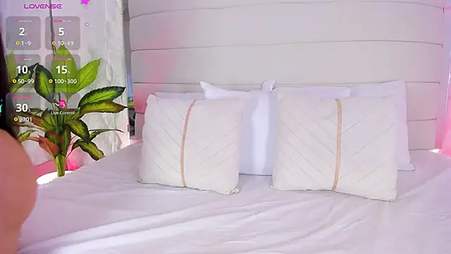 AitanaNoa online show from 13, 4, 2026