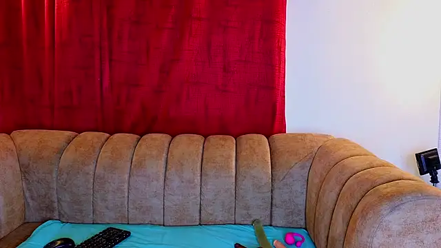 ahnaysexx online show from 14, 4, 2026