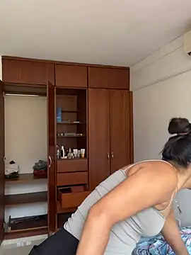 Sweetroseof online show from 7, 4, 2026