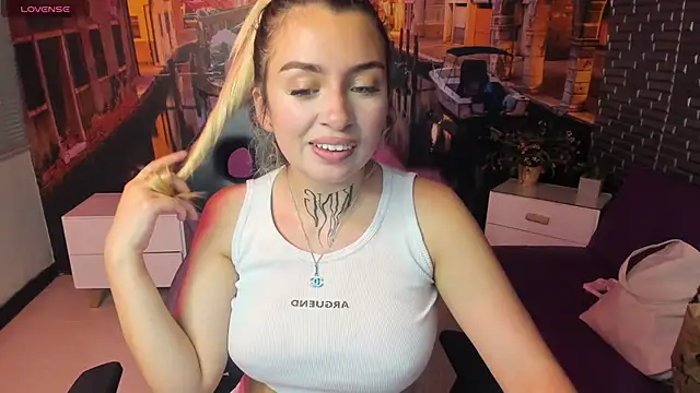 Tamaraa velez online show from 6, 4, 2026