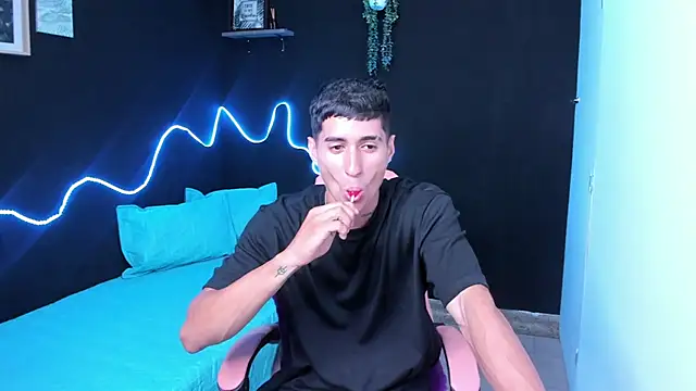 Dark Valentino  online show from 4, 3, 2026