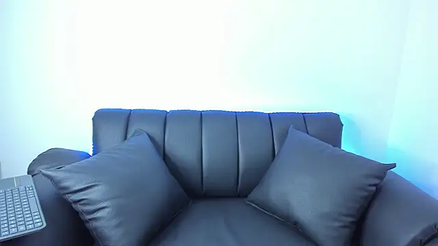 Dark Valentino  online show from 14, 3, 2026