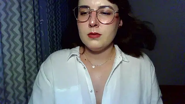 Snapshot of ClaraHard chatting on 1, 7, 2026 ClaraHard online show from 1, 7, 2026