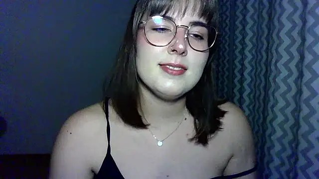 Snapshot of ClaraHard chatting on 9, 7, 2026 ClaraHard online show from 9, 7, 2026