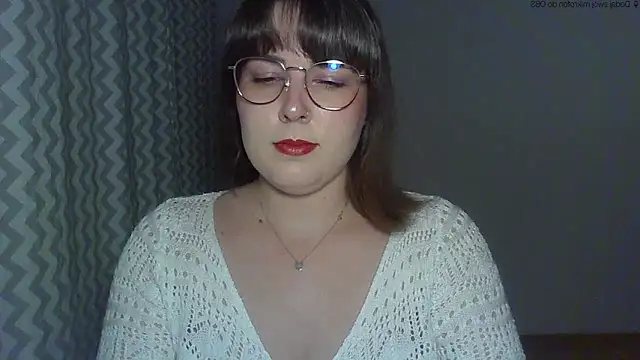 Snapshot of ClaraHard chatting on 6, 5, 2026 ClaraHard online show from 6, 5, 2026