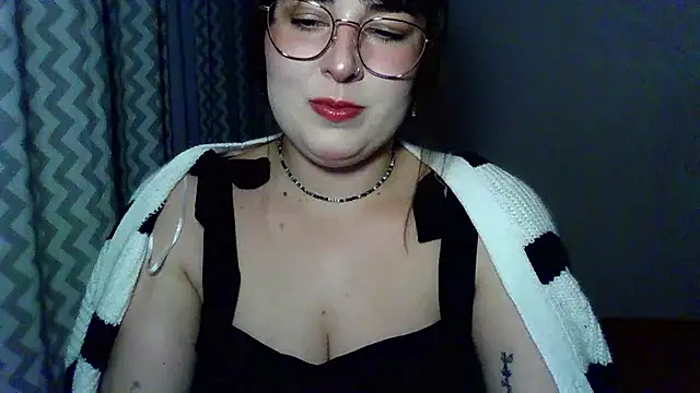 Snapshot of ClaraHard chatting on 12, 7, 2026 ClaraHard online show from 12, 7, 2026