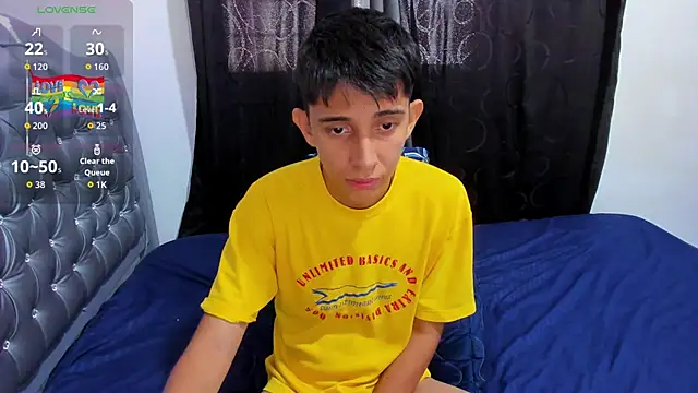 gomitaboy1 online show from 16, 4, 2026