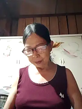 Snapshot of Sky-rain98 chatting on 4, 6, 2026 Sky-rain98 online show from 4, 6, 2026