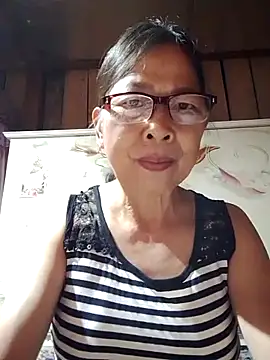 Snapshot of Sky-rain98 chatting on 23, 5, 2026 Sky-rain98 online show from 23, 5, 2026