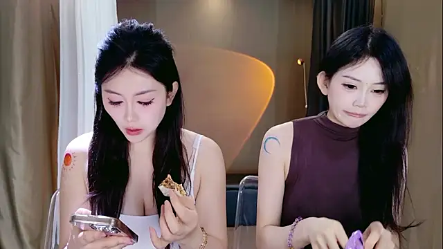 Snapshot of Banana-Milk69 chatting on 20, 5, 2026 Banana-Milk69 online show from 20, 5, 2026