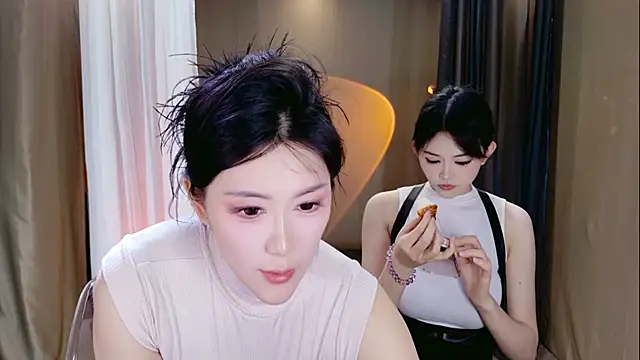 Snapshot of Banana-Milk69 chatting on 18, 5, 2026 Banana-Milk69 online show from 18, 5, 2026