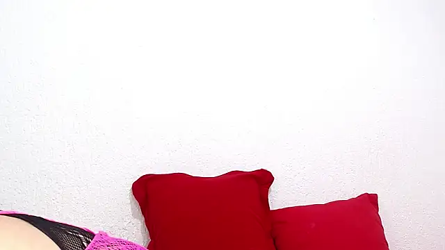 sexxylatinx1 online show from 6, 6, 2026