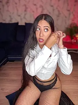 Lunaliaa  online show from 19, 3, 2026