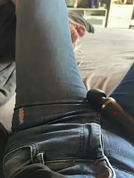 aleexii s online show from 9, 4, 2026