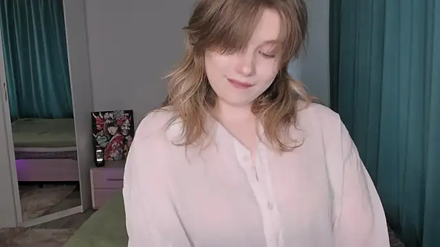 Snapshot of JennyHardy chatting on 28, 7, 2026 JennyHardy online show from 28, 7, 2026