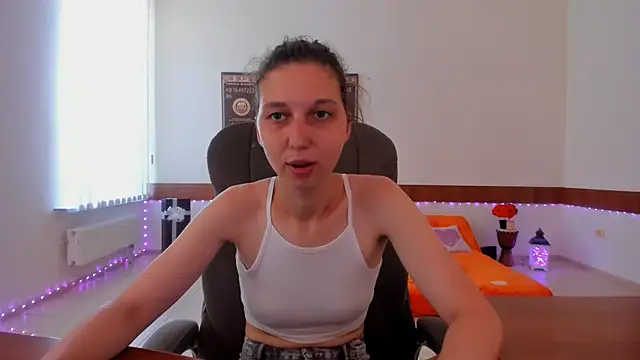 Ellina Star online show from 8, 7, 2026