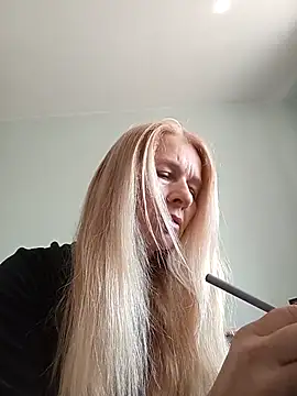 ViktoriaSexi1 online show from 13, 4, 2026