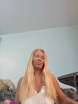 ViktoriaSexi1 online show from 2, 6, 2026