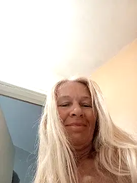 ViktoriaSexi1 online show from 4, 6, 2026