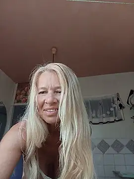ViktoriaSexi1 online show from 6, 6, 2026